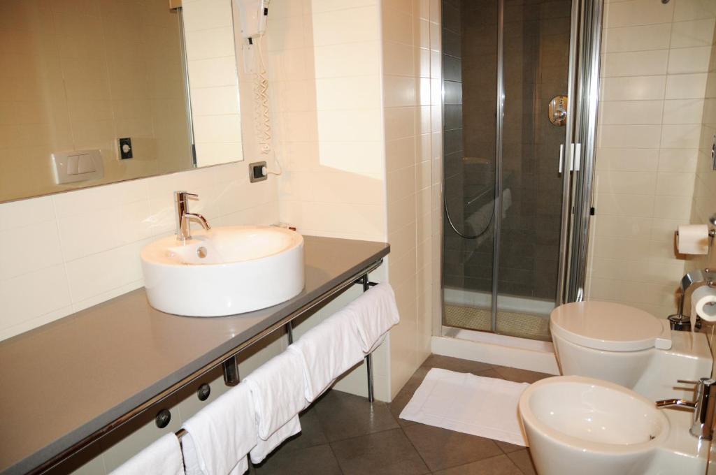 Hotel 5 Colonne Mirano Ruang foto