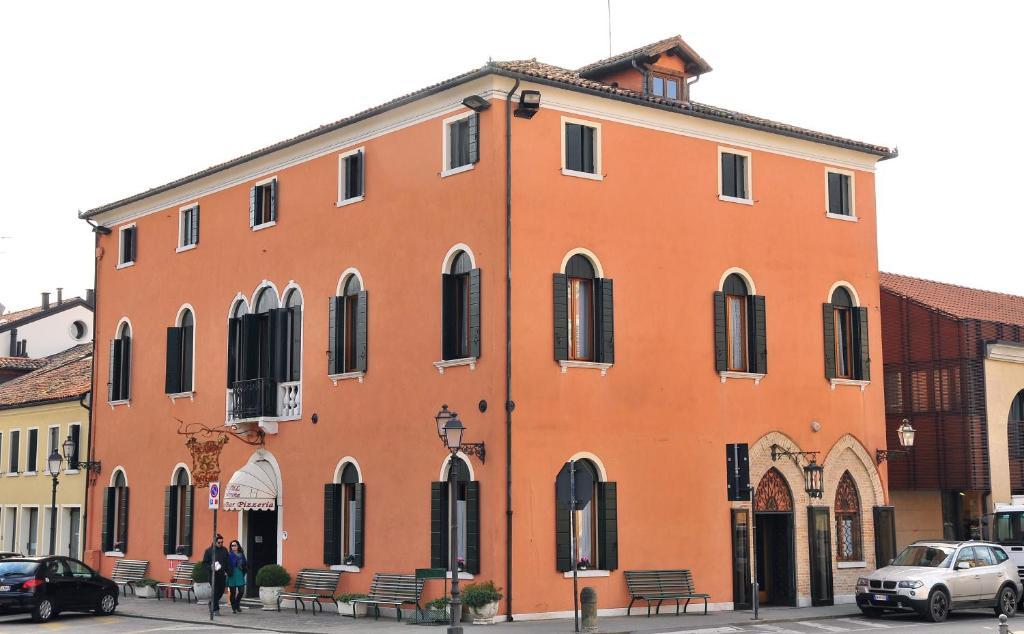 Hotel 5 Colonne Mirano Bagian luar foto